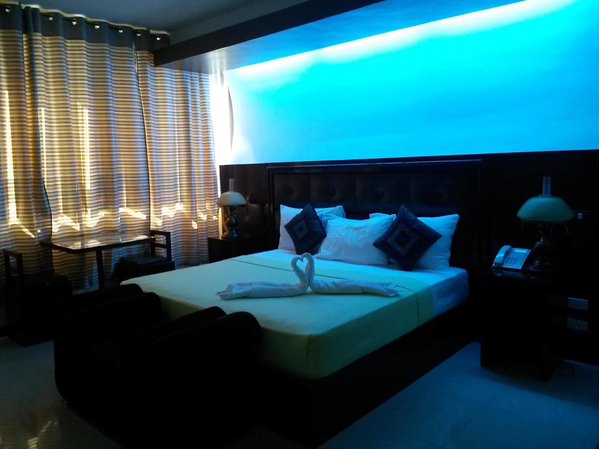 Sky Garden Hotel By Reddoorz Roxas City Exteriér fotografie